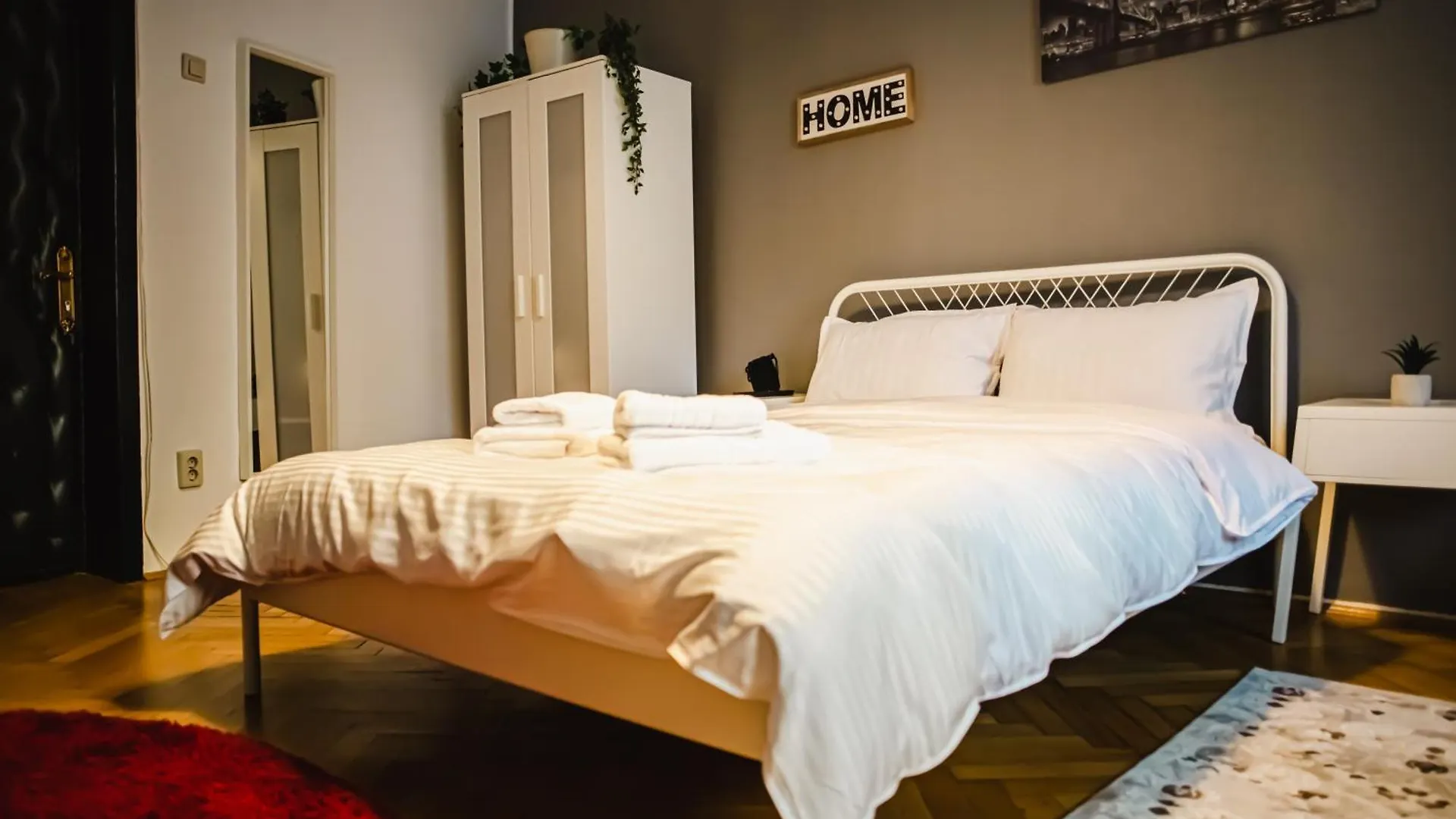 New Experience In Old Town 231 Apartman Bukarest